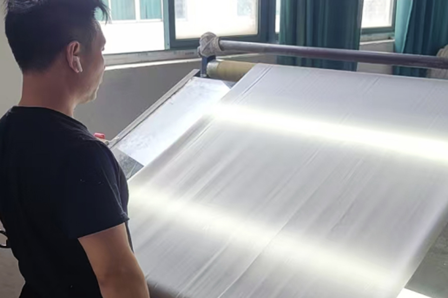 พื้นที่ตรวจสอบผลิตภัณฑ์สำเร็จรูปที่ผลิตจากโรงงานย้อมสี